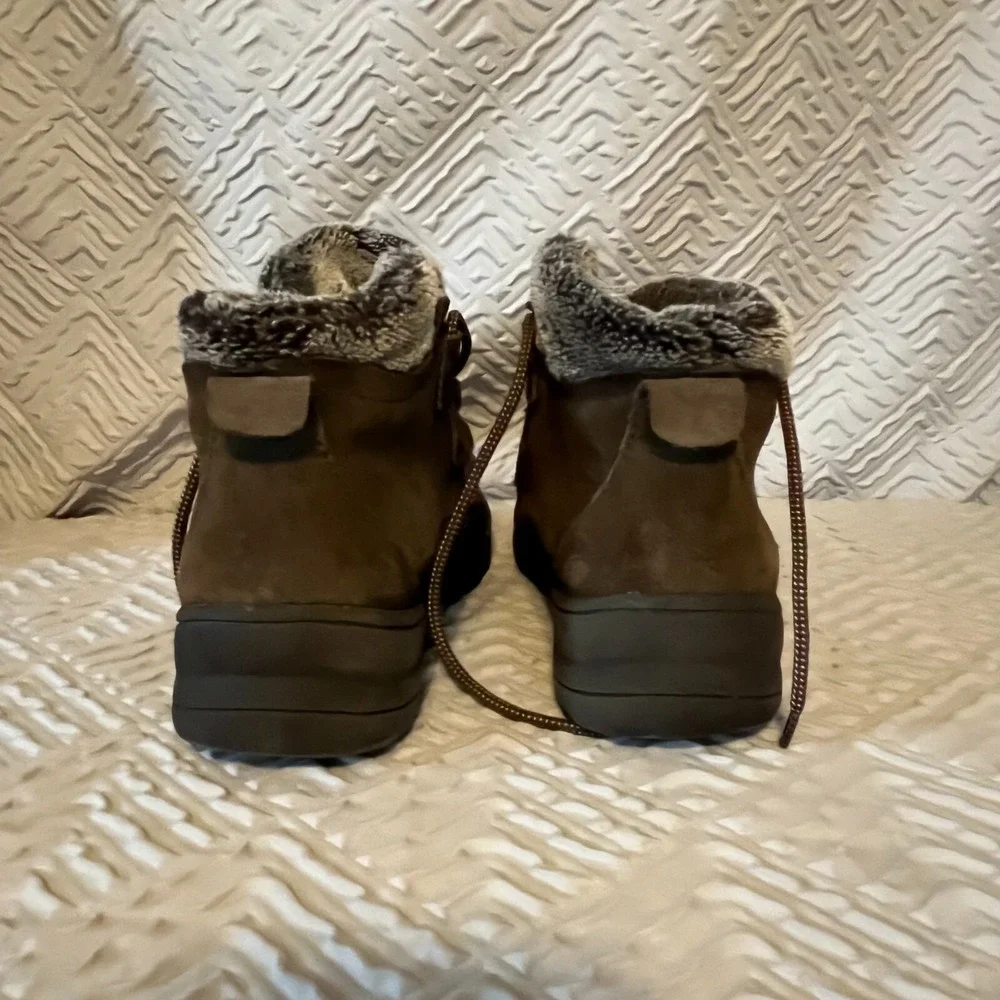 BareTraps Womens Augustina Brown Suede Winter Ankle Bootie Faux Fur Lined Size 7